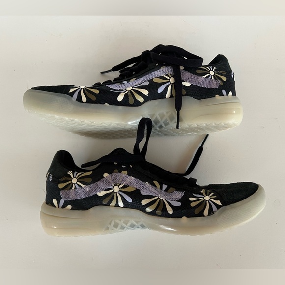 Vans Evdnt Ultimate Waffle Divine Floral Black, size 7.5 - Picture 6 of 11
